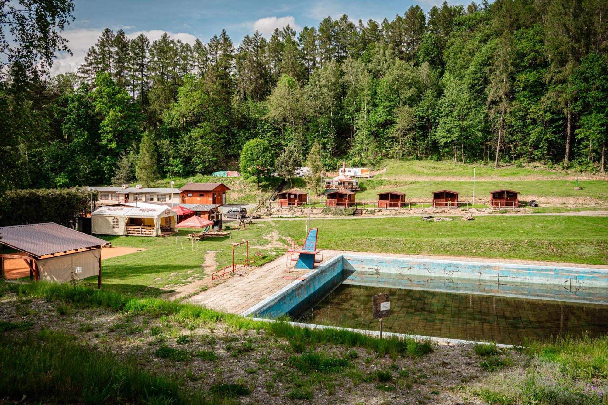 Chatka Agawa V Arealu Koupaliste Bystre V Orlickych Horach Exterior photo